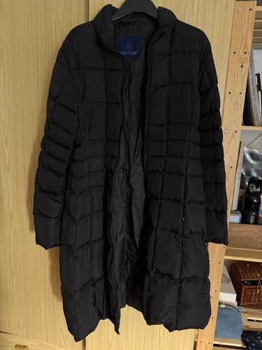 Moncler cappotto piumino lungo
